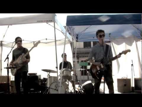 Matt Jaffe Plays “New Continent” at the Mill Valley Block Party!