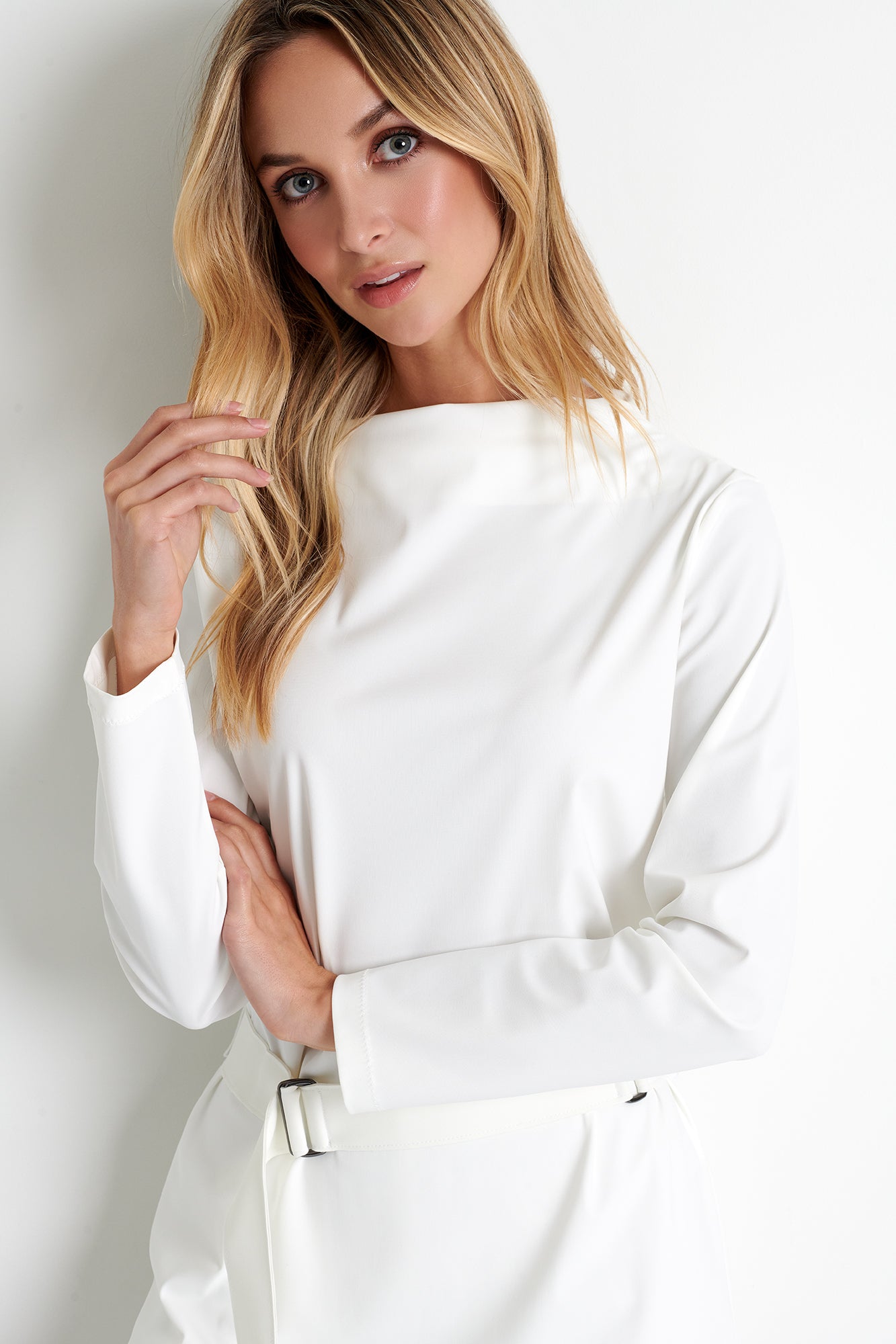 52065-61-000 - Long Sleeve Mock Neck Shirt 02 / 000 White / 75% POLYAMIDE, 25% ELASTANE