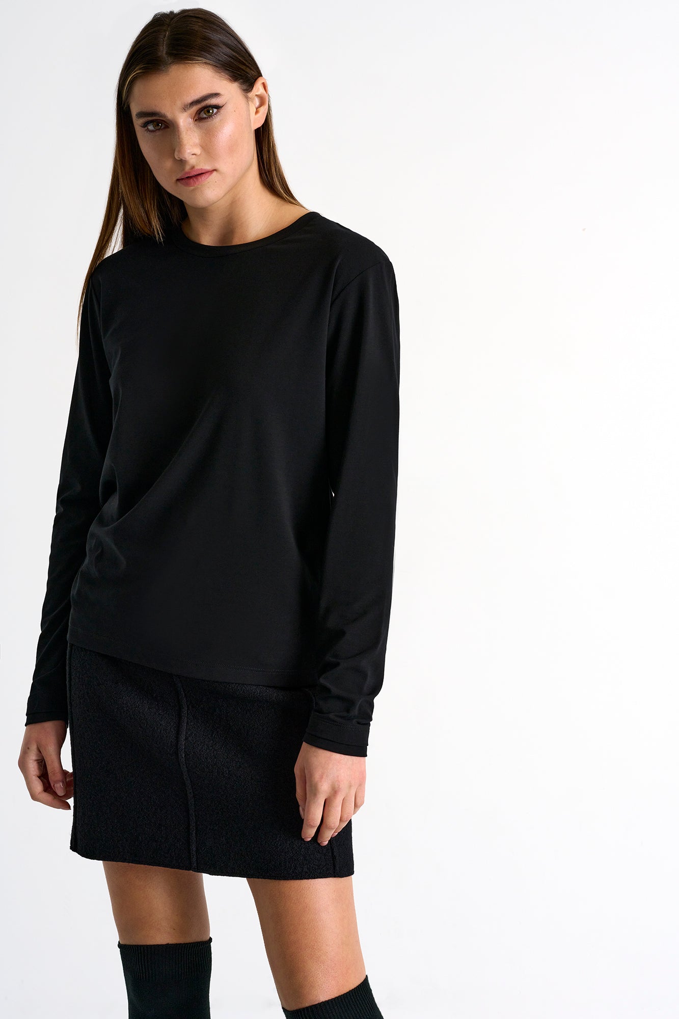 52284-61-800 - Long Sleeve Tshirt 2 / 800 Caviar / 90% TENCEL 10% ELASTANE