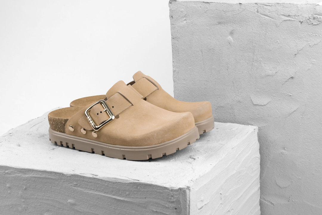 Andora II by LEON- Women’s Leather Platform Clog- Adjustable Buckle &amp; Cork-Style Slide