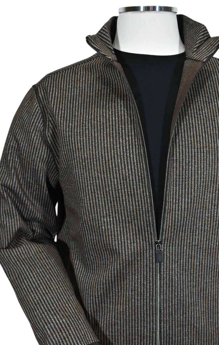 Experience luxury and sophistication with the Marcello Scott Bronze Cardigan.