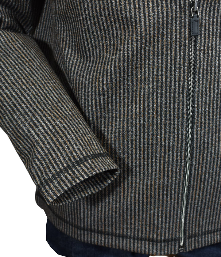 Experience luxury and sophistication with the Marcello Scott Bronze Cardigan.