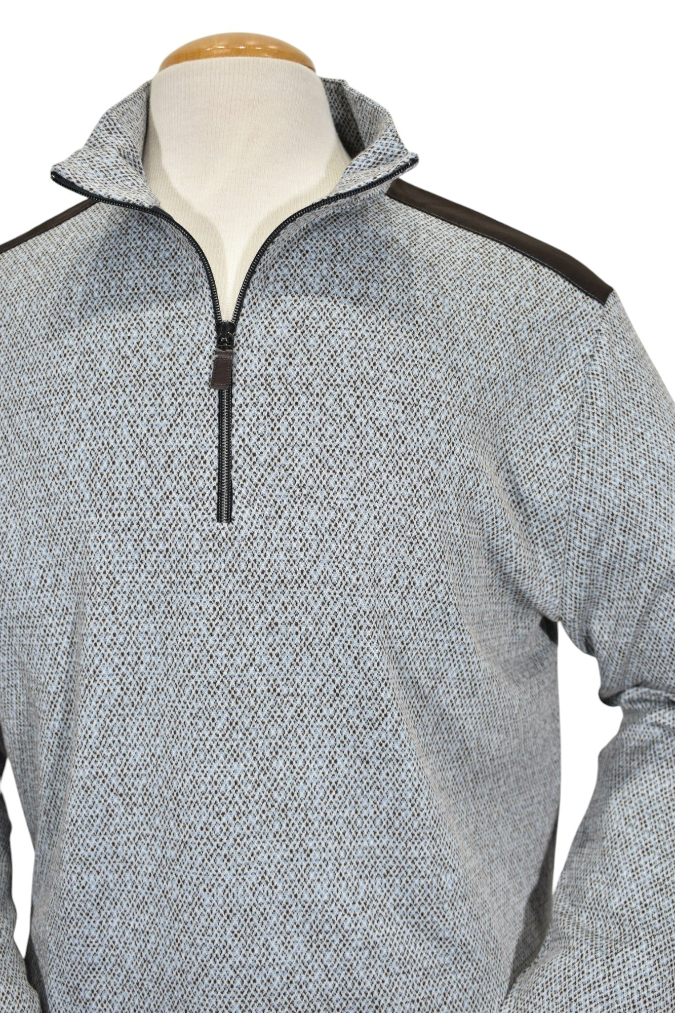 Introducing our Marcello Bluegrass Quarter Zip, crafted from a luxurious blend of cotton and viscose for ultimate softness and lightness. 
