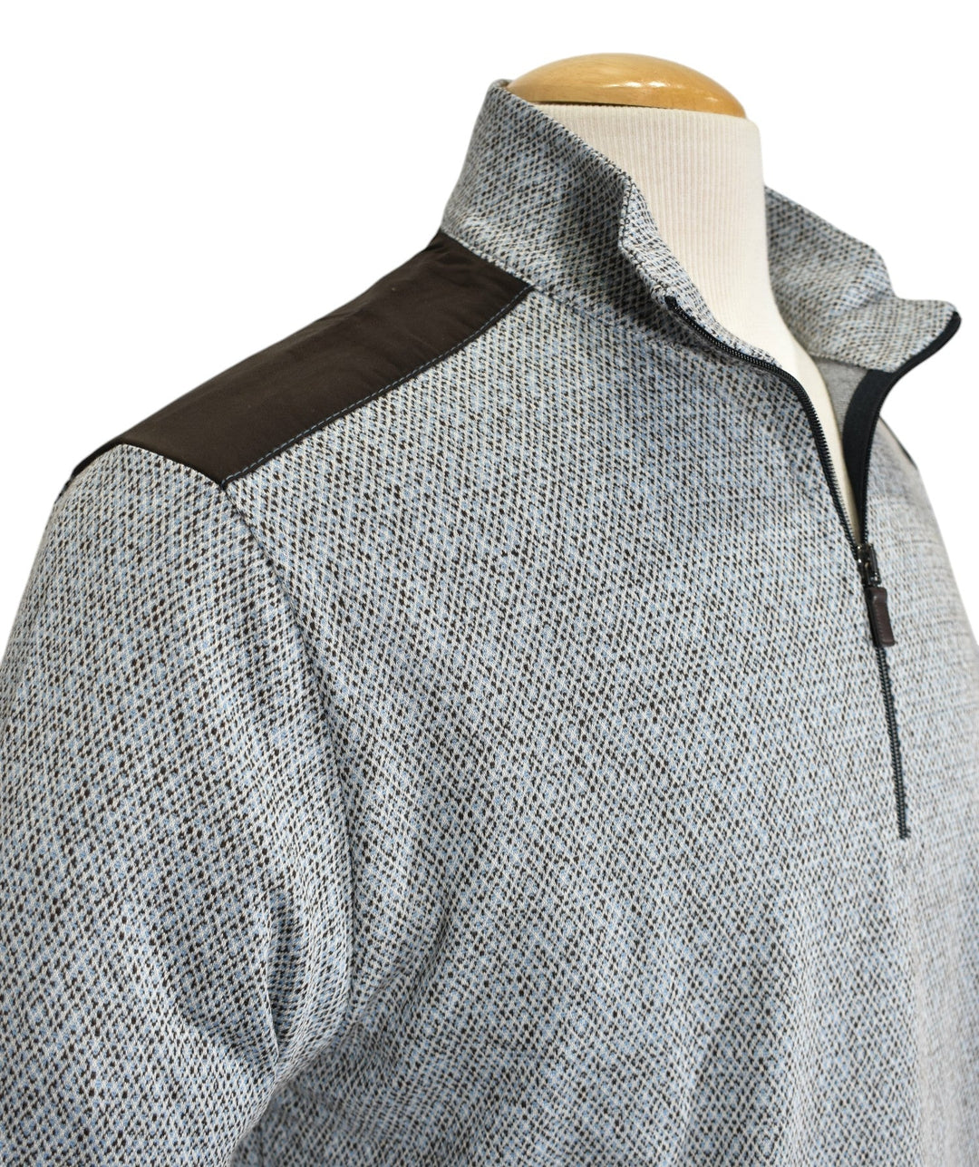 Introducing our Marcello Bluegrass Quarter Zip, crafted from a luxurious blend of cotton and viscose for ultimate softness and lightness. 