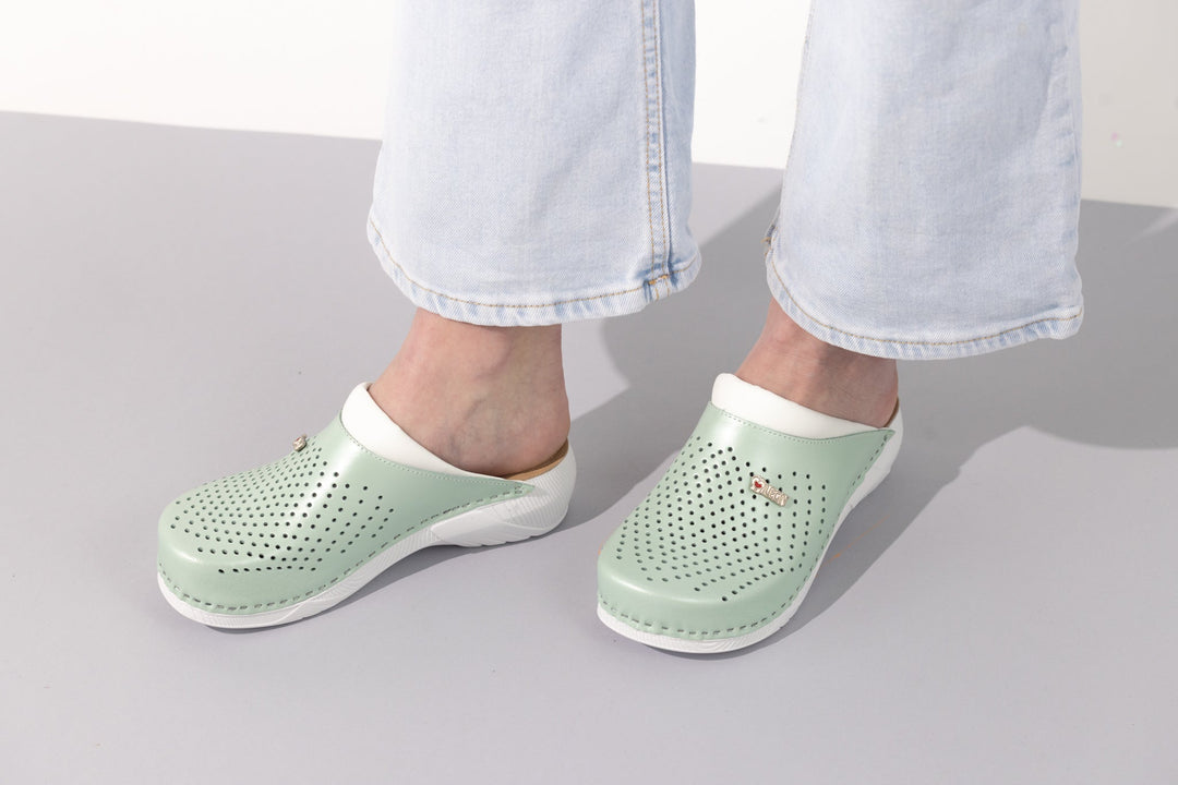 Pandora III by LEON- Women’s Leather Clogs- Gel Insole &amp; Perforated Leather for Breathability