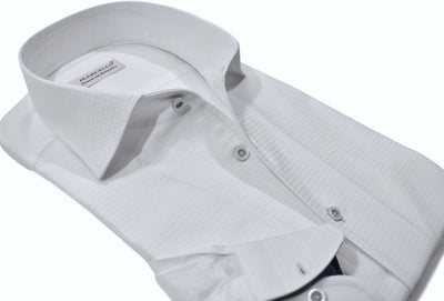 Marcello white studio shirt.