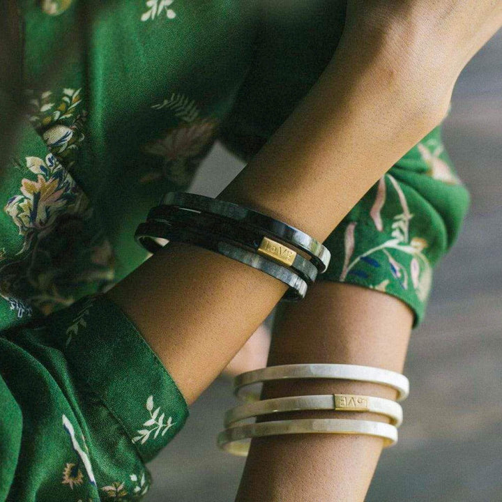 Trinity Horn Bangle - Natural &amp; White - Love Is Project