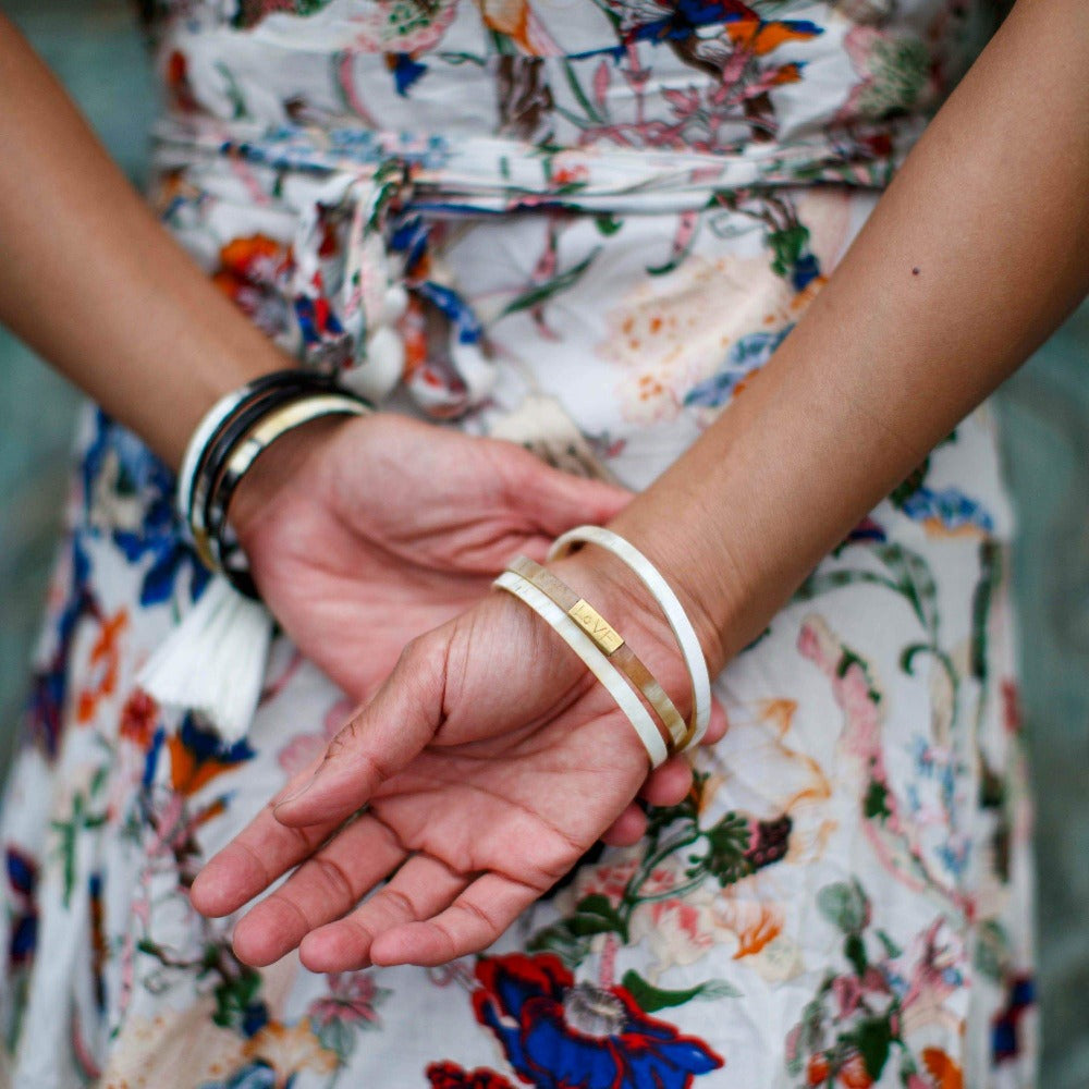 Trinity Horn Bangle - Natural &amp; White - Love Is Project