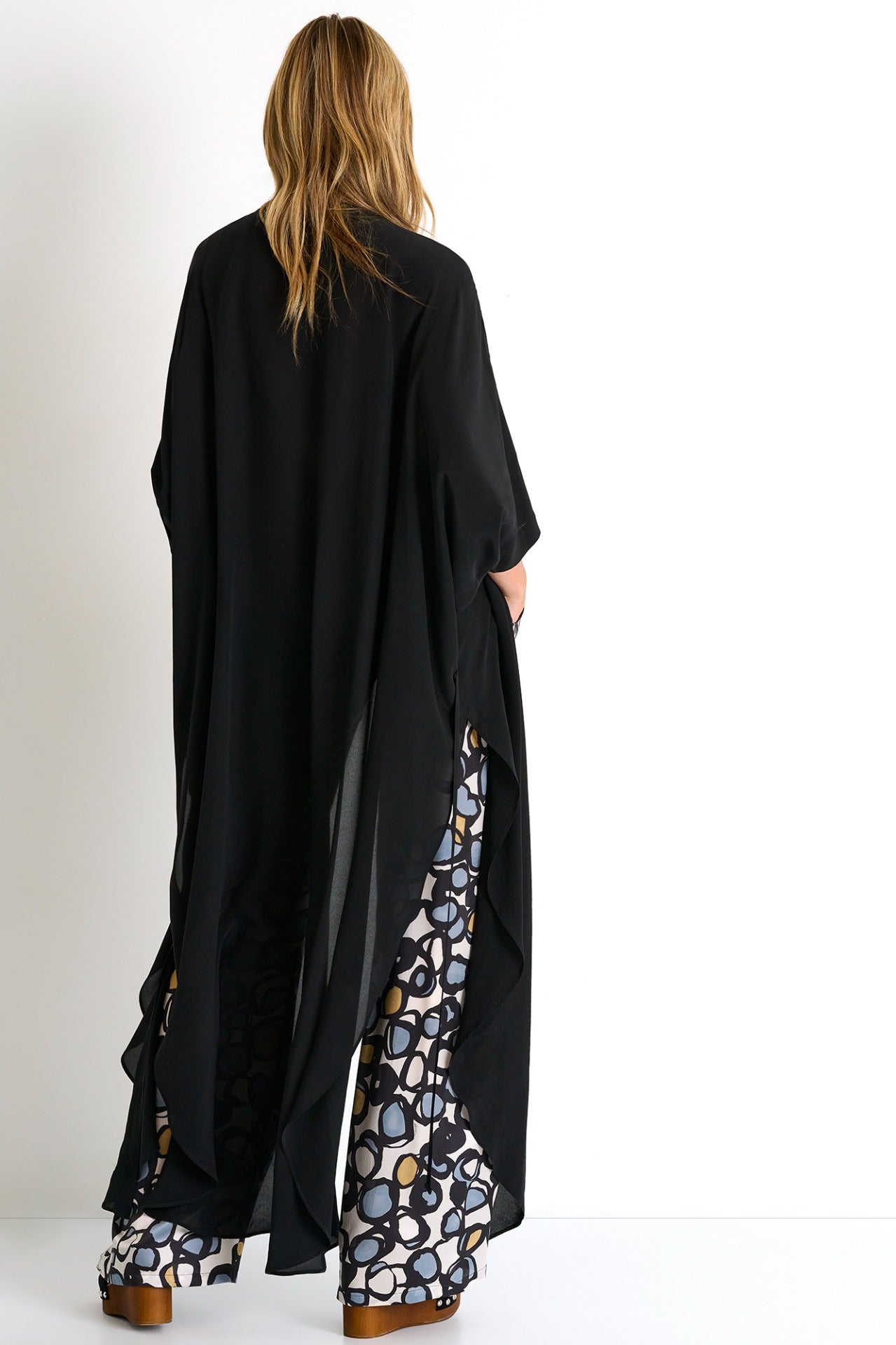 52321-87-800 Long silk kimono