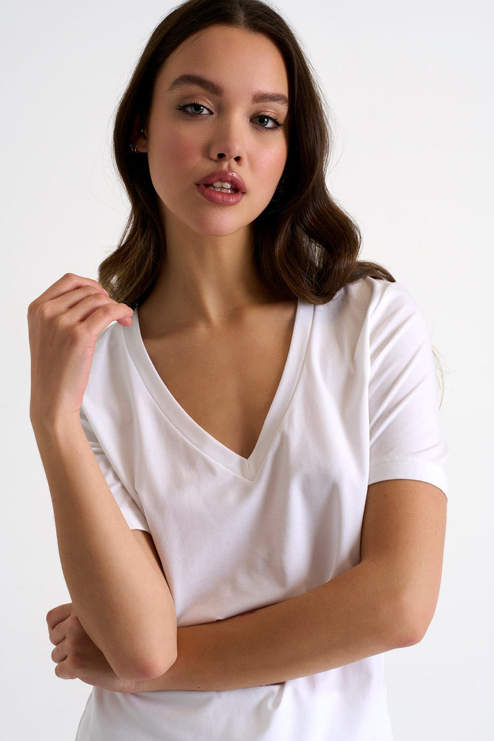 V-Neck Top - 52484-91-000 02 / 000 White / 90% TENCEL 10% ELASTANE