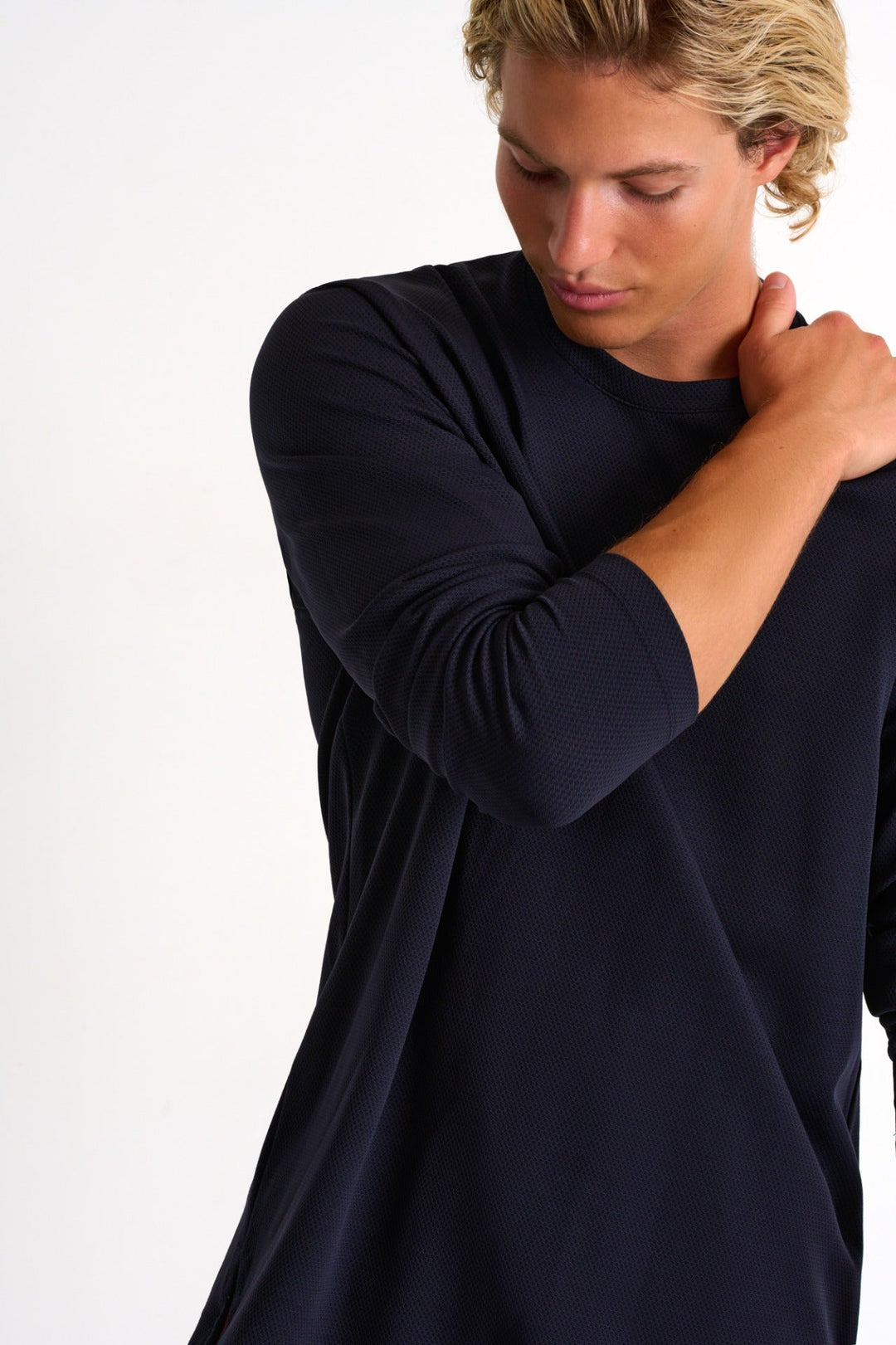 62274-82-590 - Textured Jersey Long Sleeve Round Neck S / 590 Navy