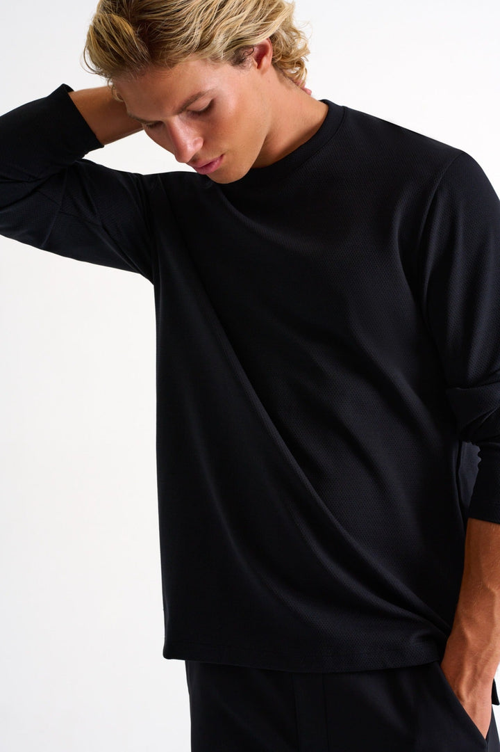 62274-82-800 - Textured Jersey Long Sleeve Round Neck S / 800 Black