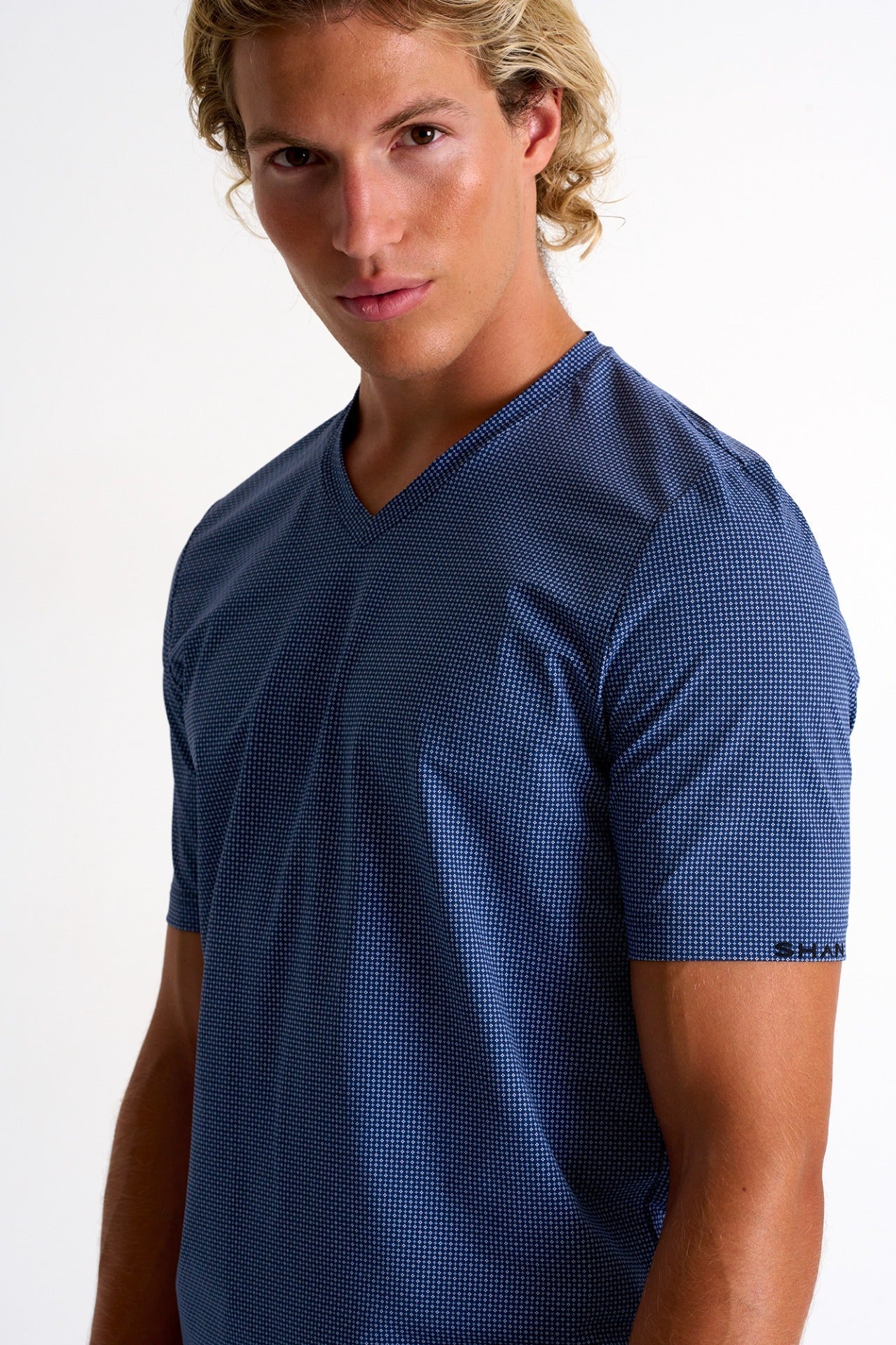62314-91-951 - High Performance V-Neck T-Shirt S / 951 Navy Print