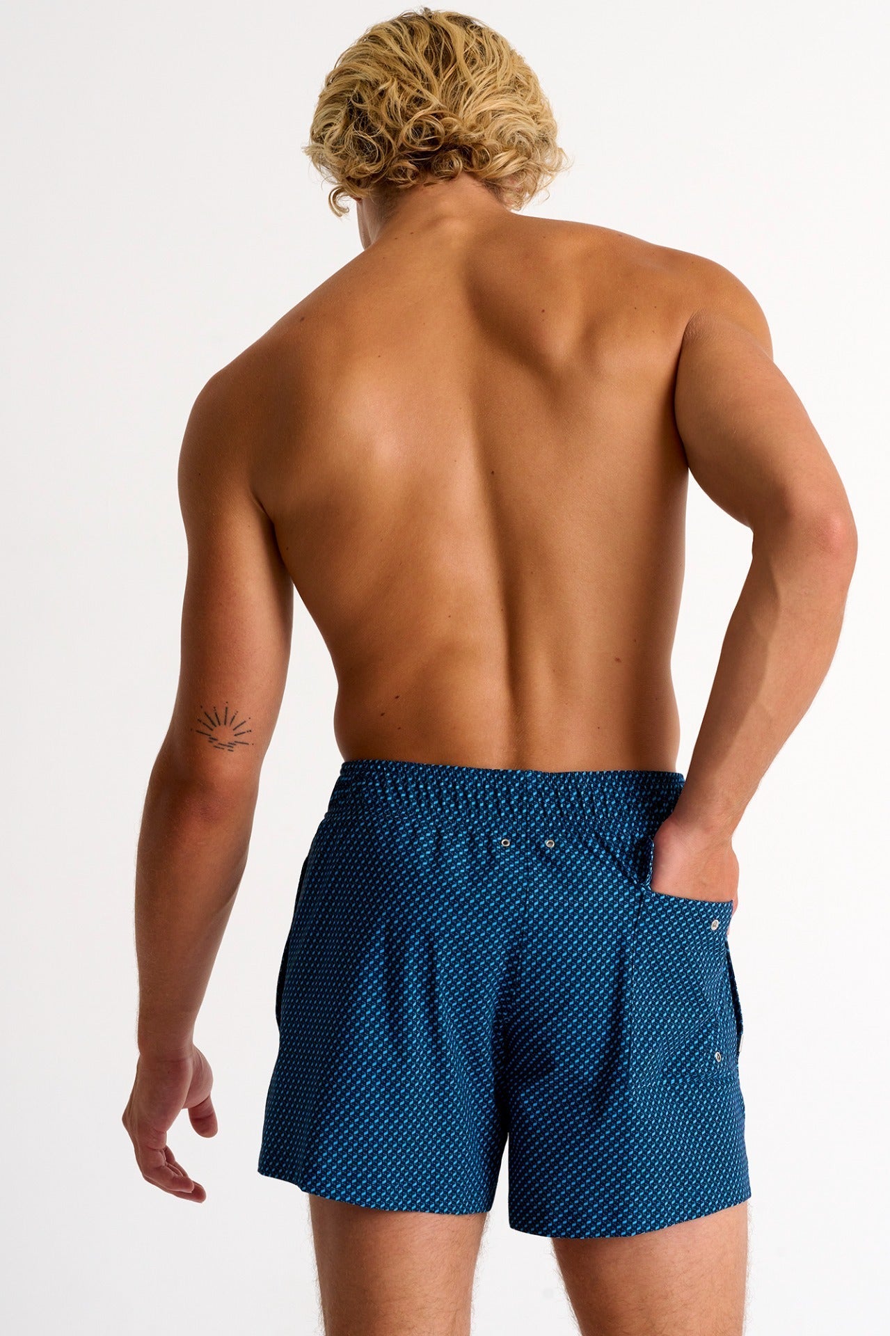 62345-30-952 - Classic Fit, Stretch And Quick Dry Swim Trunks S / 952 Shan Logo
