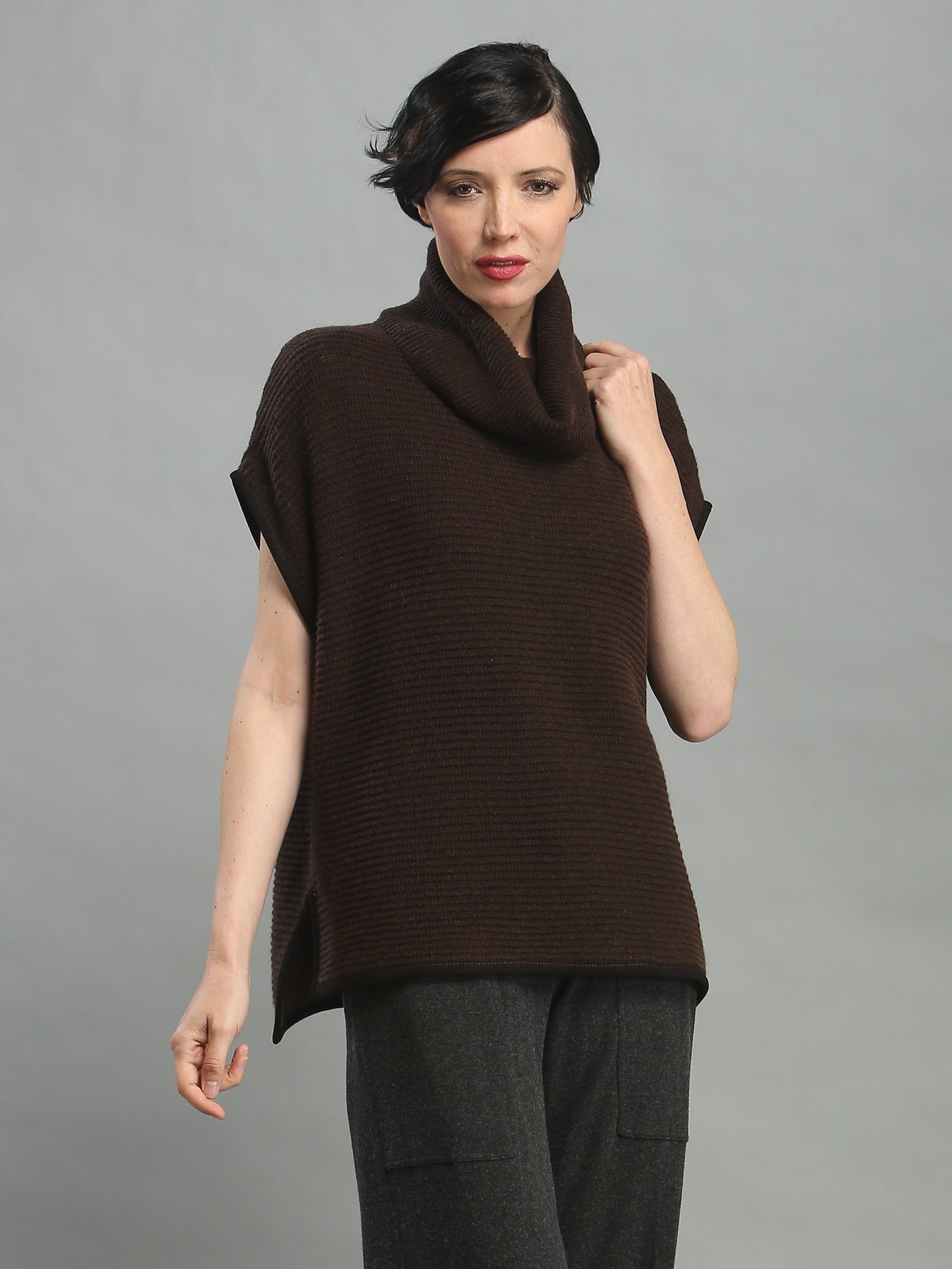 Suede Piping Turtleneck Shell