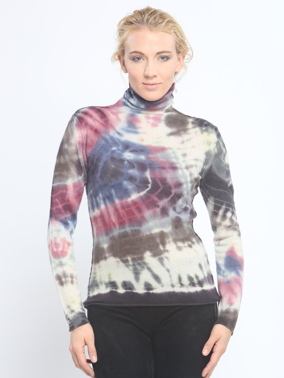 Hand Dye Turtleneck in Inner Mongolia Cashmere