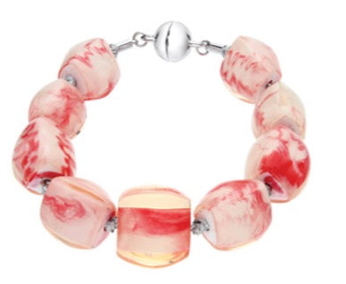 BF68637 - Triangle Knot Bracelet